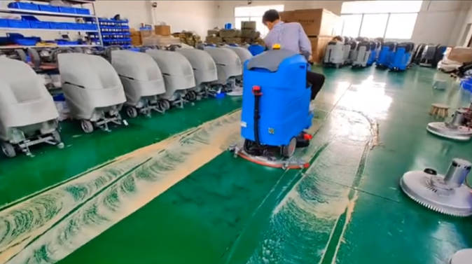 铜川2023年还在用人工的物业保洁不妨试试洗地机吧